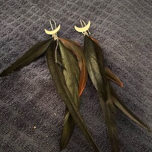 Feather earrings- black and brown